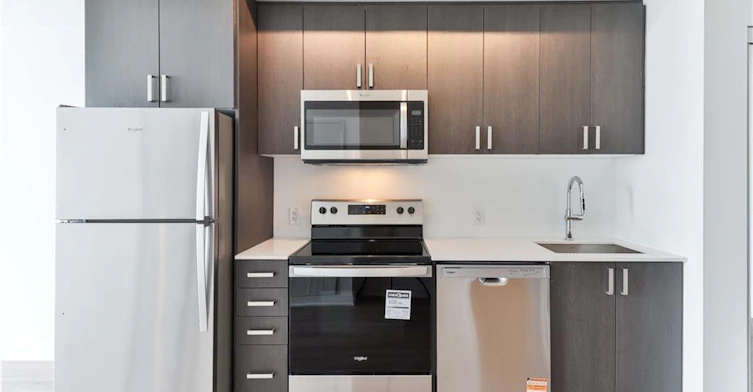 1408-2782 Barton Street E, Hamilton, ON, L8E 2J8 - 4