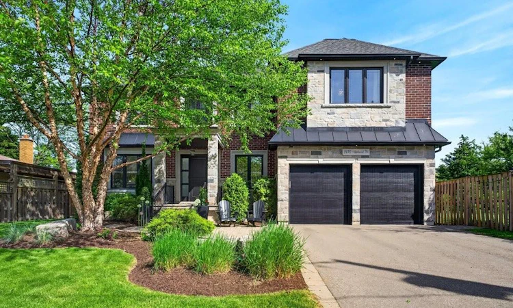 2470 Applewood Drive