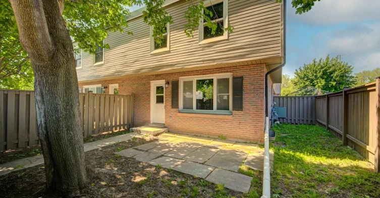 14-288 Clyde Road, Cambridge, ON, N3H 1C4