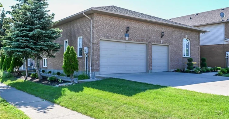 LOWER-296 Winterberry Drive, Hamilton, ON, L8J 2N5 - 2