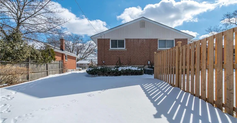 2-196 Upper Paradise Road, Hamilton, ON, L9C 5B9 - 24