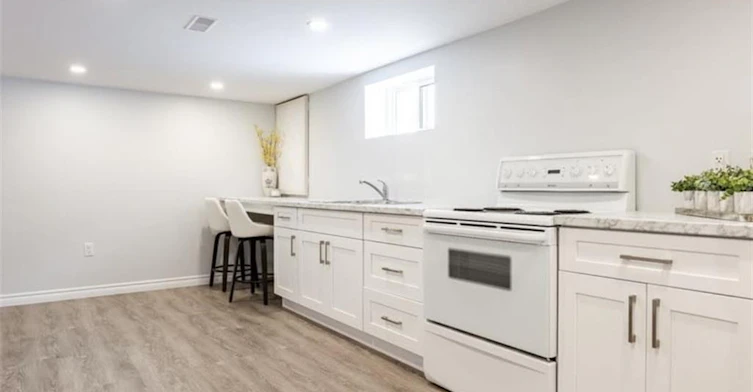 Lower-169 Wallace Avenue S, Welland, ON, L3B 1R4 - 3