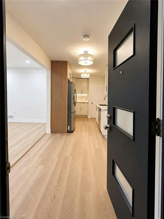 9 Grenadier Drive, Hamilton, ON, L8T 4C7 - 5