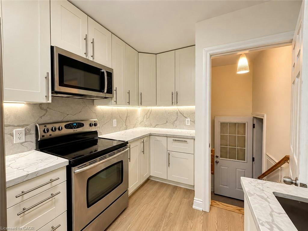 9 Grenadier Drive, Hamilton, ON, L8T 4C7 - 6