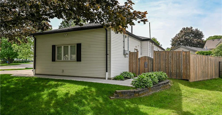 Lower-69 Cumming Court, Hamilton, ON, L9G 1V4 - 15