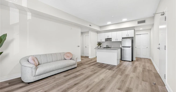 302-261 King Street E, Hamilton, ON, L8G 1L9 - 21
