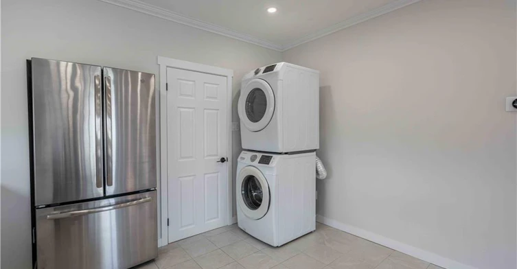 UPPER-204 Glow Avenue, Hamilton, ON, L8H 3W5 - 6