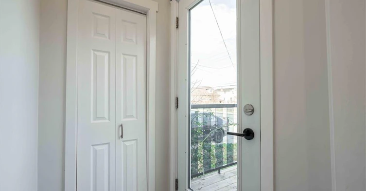 UPPER-204 Glow Avenue, Hamilton, ON, L8H 3W5 - 2