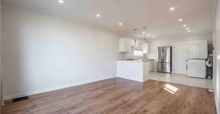 UPPER-204 Glow Avenue, Hamilton, ON, L8H 3W5 - 10
