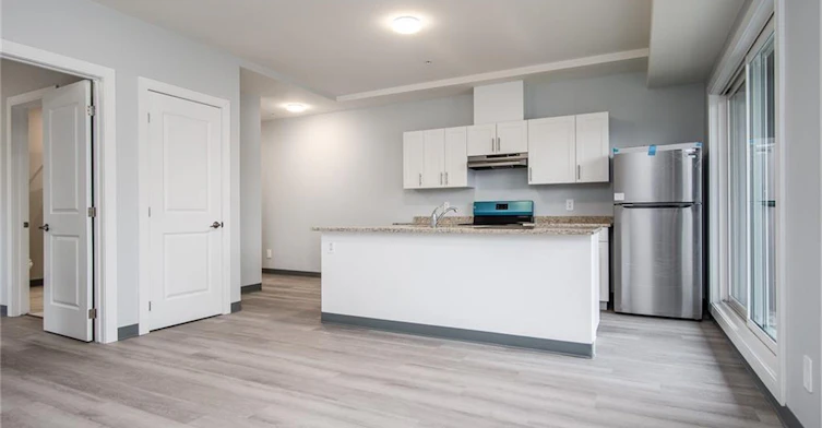 202-10 Queen Street, St. Thomas, ON, N5R 3H8 - 9