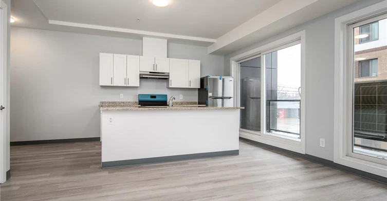 202-10 Queen Street, St. Thomas, ON, N5R 3H8 - 8