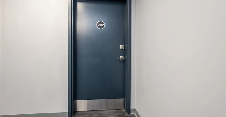 202-10 Queen Street, St. Thomas, ON, N5R 3H8 - 2