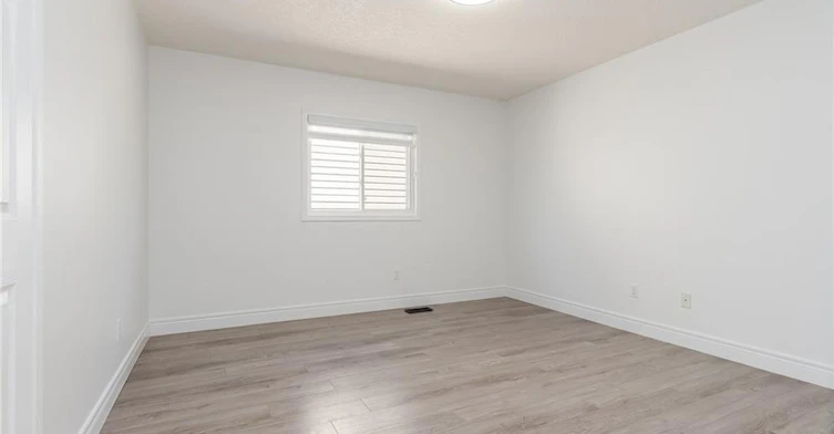 357 Parkvale Drive, Kitchener, ON, N2R 1Y6 - 35