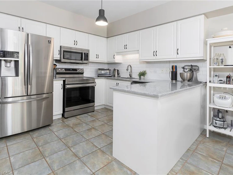 41 Valridge Drive, Hamilton, ON, L9G 4Y7 - 7