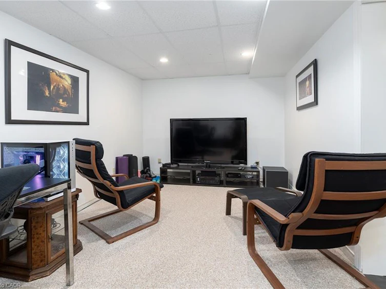 41 Valridge Drive, Hamilton, ON, L9G 4Y7 - 17