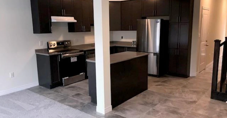 32 Dayman Drive, Hamilton, ON, L9K 0J9 - 3