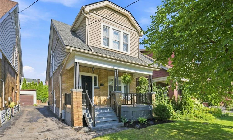 170 Kensington Avenue S