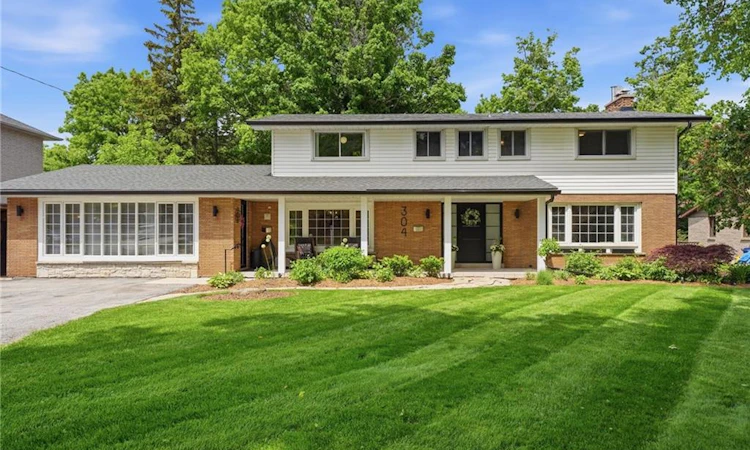 304 Stone Church Road W