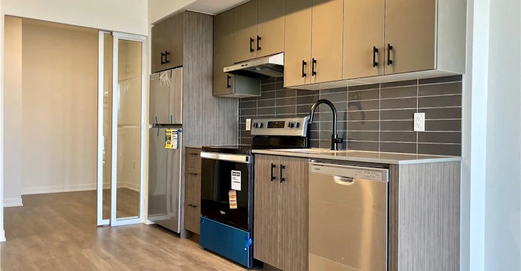 1105-4878 Powers Common, Burlington, ON, L7M 2B4 - 4