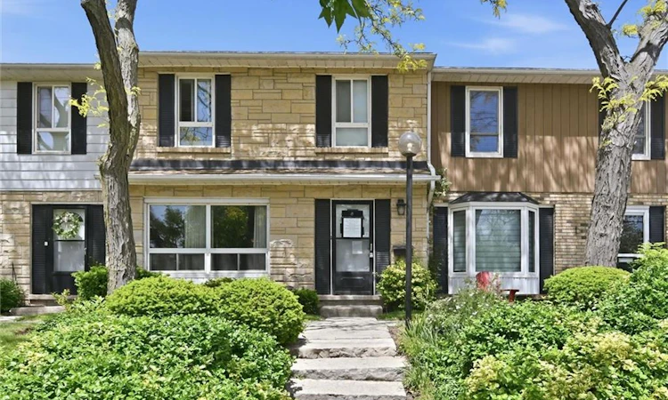 107-5475 Lakeshore Road