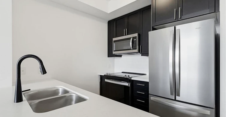 438-10 Mallard Trail, Hamilton, ON, L8B 2A7 - 10