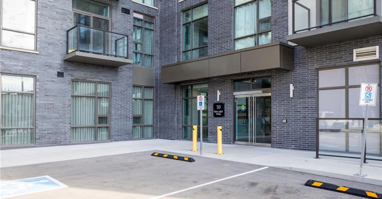 438-10 Mallard Trail, Hamilton, ON, L8B 2A7 - 5
