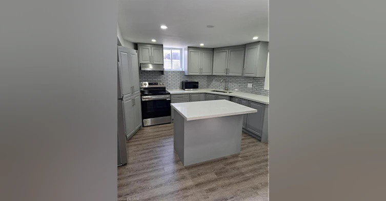 2240 Headon Road, Burlington, ON, L7M 3Y7 - 4