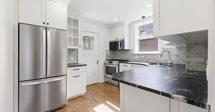 87 Empress Avenue, Hamilton, ON, L9A 1M5 - 6