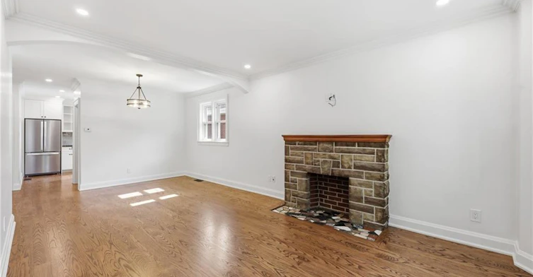 87 Empress Avenue, Hamilton, ON, L9A 1M5 - 3