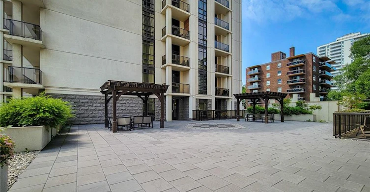 703-85 Robinson Street, Hamilton, ON, L8P 0B9 - 18