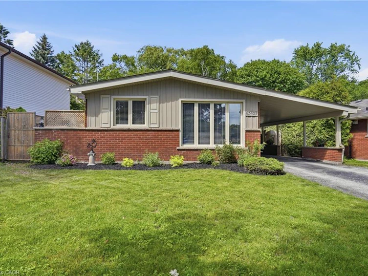 345 Erindale Drive, Burlington, ON, L7L 4T3