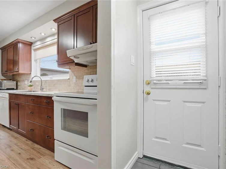 345 Erindale Drive, Burlington, ON, L7L 4T3 - 17