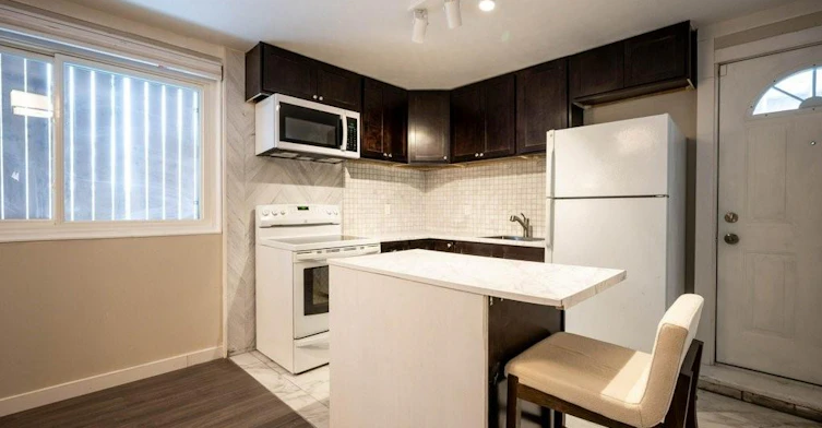 5-34 Burn Place, Kitchener, ON, N2M 1Y9 - 4