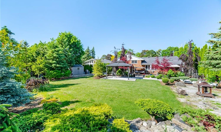 14 Plainsman Road