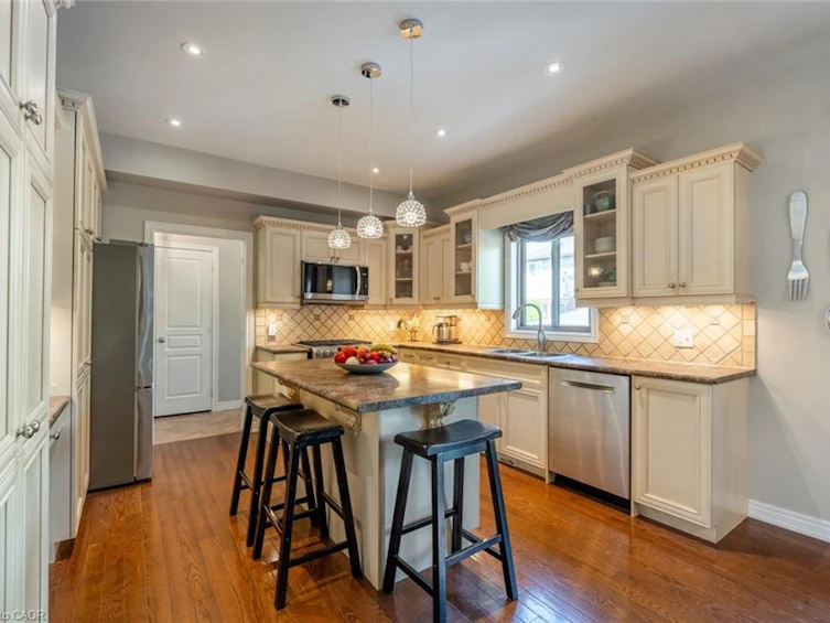 2338 Norland Drive, Burlington, ON, L7L 7E6 - 7