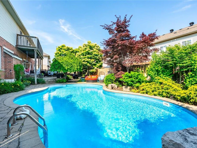 2338 Norland Drive, Burlington, ON, L7L 7E6