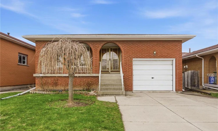 26 Adorn Court