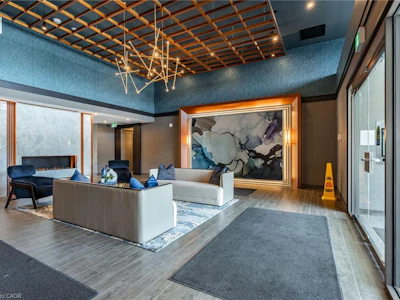 225-470 Dundas Street E - 5
