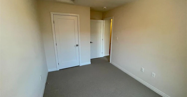 4 Showers Lane, Hamilton, ON, L9G 0H2 - 11