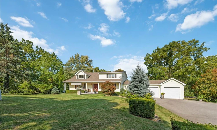 493 Ridge Road E