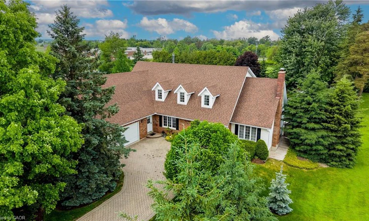 11 Lorraine Drive