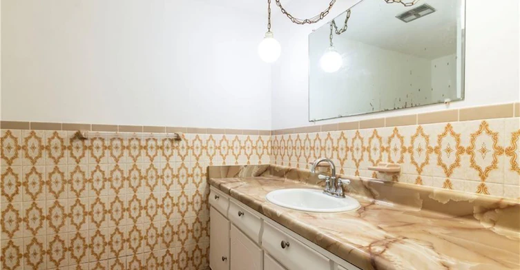 404 Queenston Road, Hamilton, ON, L8K 1J2 - 9