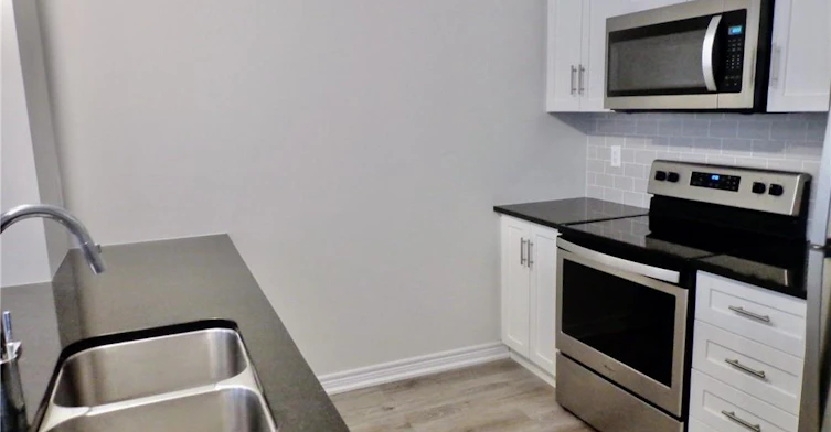 23-288 Glover Road, Hamilton, ON, L8E 5H6 - 13