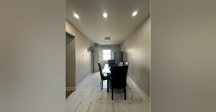 56-7255 Dooley Drive, Mississauga, ON, L4T 2S7 - 10
