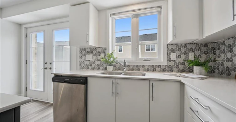 26-205 West Oak Trail, Kitchener, ON, N2R 0R9 - 17
