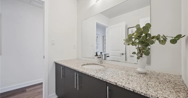 26-205 West Oak Trail, Kitchener, ON, N2R 0R9 - 38