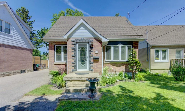 72 Pleasant Avenue