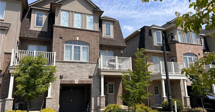 9 Pim Lane, Hamilton, ON, L9K 0K1