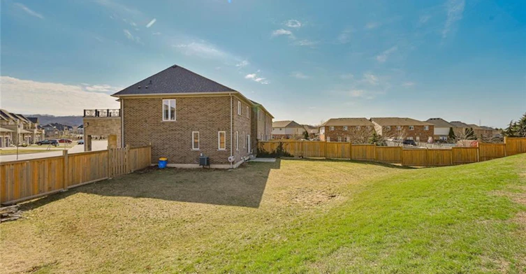 Upper-23 Pinot Crescent, Hamilton, ON, L8E 0J8 - 46