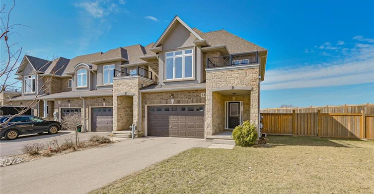 Upper-23 Pinot Crescent, Hamilton, ON, L8E 0J8 - 2